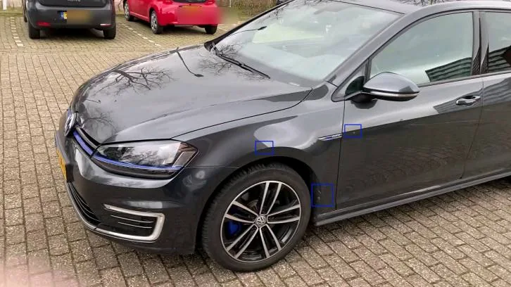 AI markeert schade op een leaseauto tijdens de inspectie